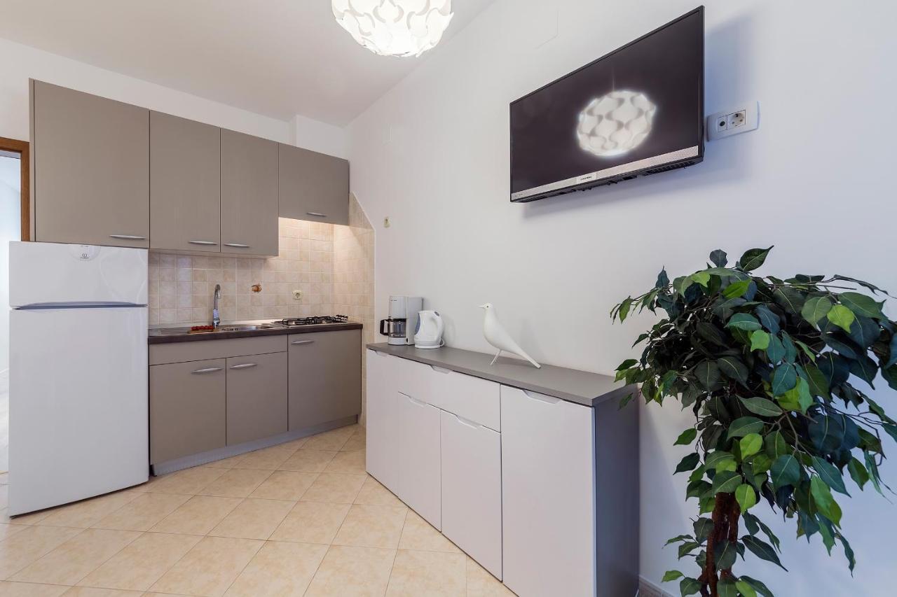 Apartments With A Parking Space Rabac, Labin - 9652 Екстер'єр фото