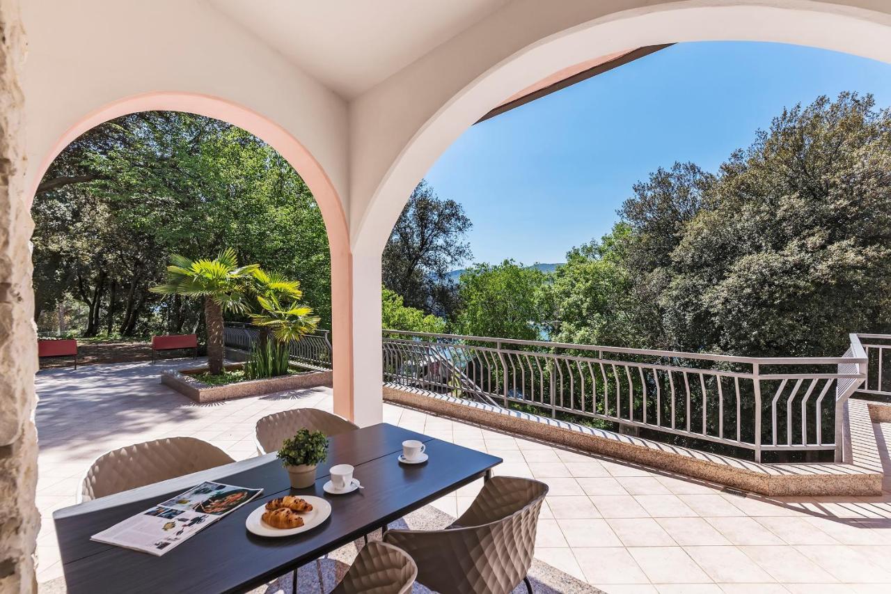Apartments With A Parking Space Rabac, Labin - 9652 Екстер'єр фото